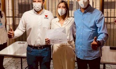 Revés a Alejandra Flores y al  TEEM; retorna curul a panista