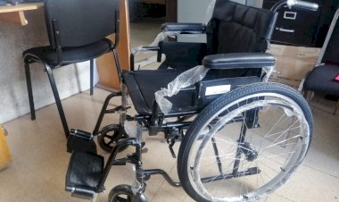 Con apoyo de la beneficencia pública, se ofrecen sillas de ruedas sin costo