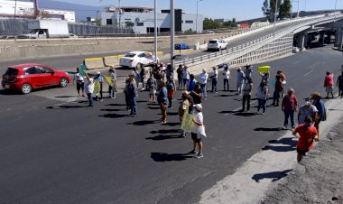 Por falta de agua, vecinos de la Satélite exigen respuesta al nuevo ayuntamiento