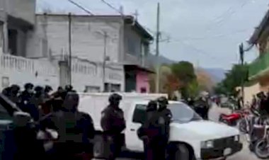 En Xalostoc, chocan por ladrón  por linchar y un policía agresor