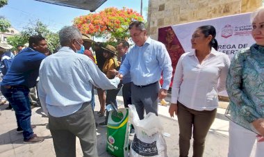 Agricultores de Jiutepec, con apoyo de semilla y fertilizante