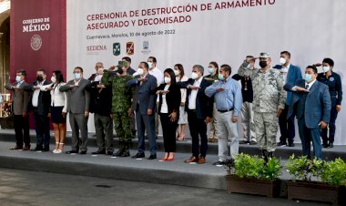 Da inicio Cuauhtémoc Blanco  Programa de canje de armas