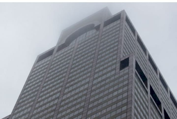 Se estrella helicóptero en edificio de Nueva York