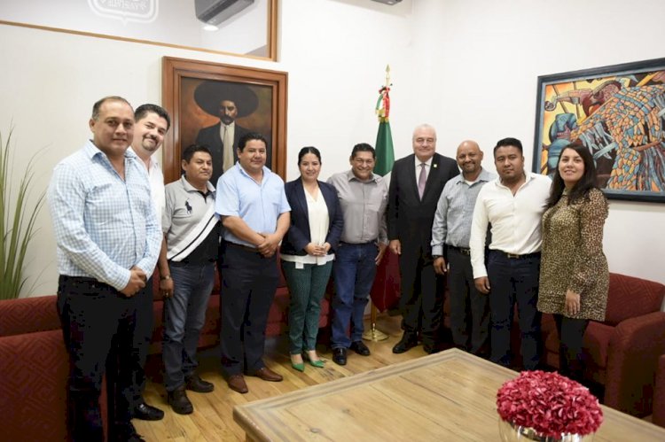 Se reúnen alcalde y regidores de Cuautla con Sanz Rivera