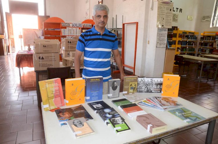 Recibe mil 600 libros la biblioteca «Abraham Rivera S.» de Cuautla