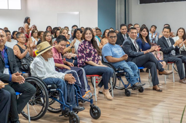 Entrega el sistema DIF Morelos aparatos  funcionales a personas con discapacidad