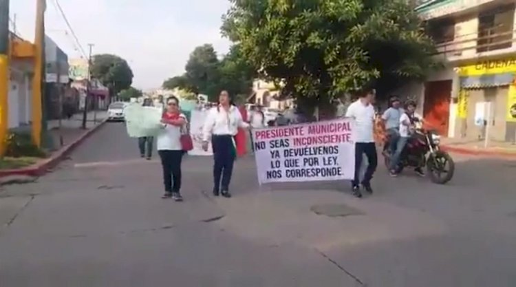 Marchan sindicalizados en Cuautla;  acusan de mentiroso a Jesús Corona