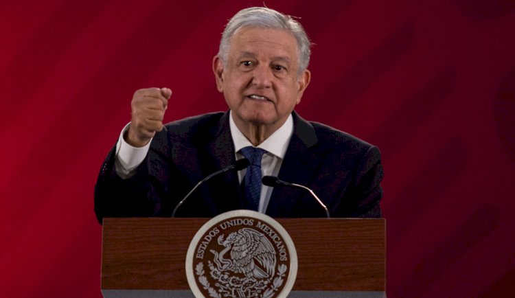 Celebra López Obrador actitud de Blanco por señalamiento de camino