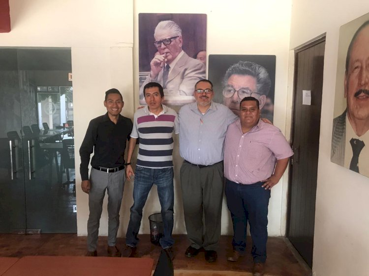 Se reúne Josué Cirino Valdés Huezo con regidores y líderes municipales del PRI