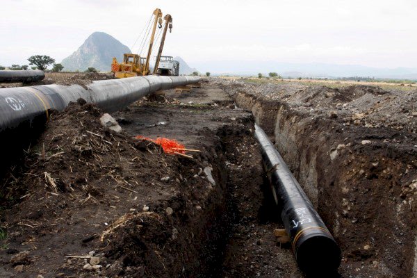 Causa serios problemas introducción de  tubería del gasoducto en la Juan Morales