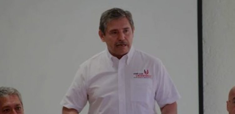 Es José Luis Urióstegui Salgado presidente de la Barra de Abogados