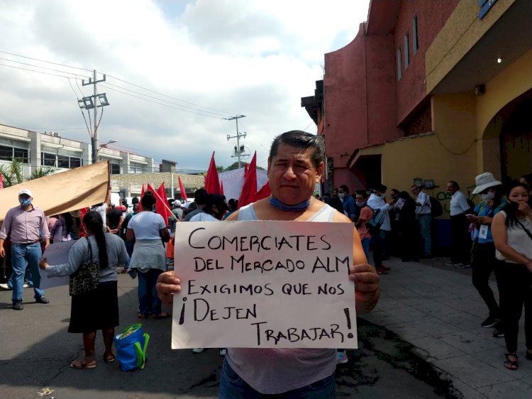 Comerciantes de Cuernavaca se quejan ante AMLO