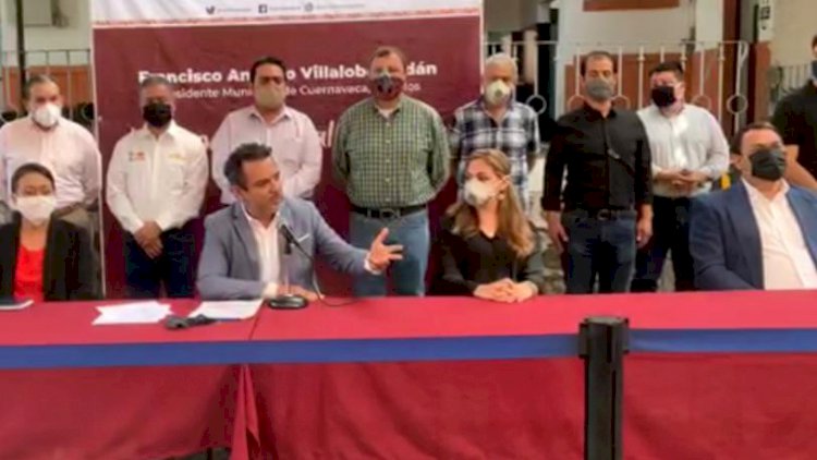 Dice el alcalde de Cuernavaca, Antonio Villalobos, temer por su vida y la de su familia