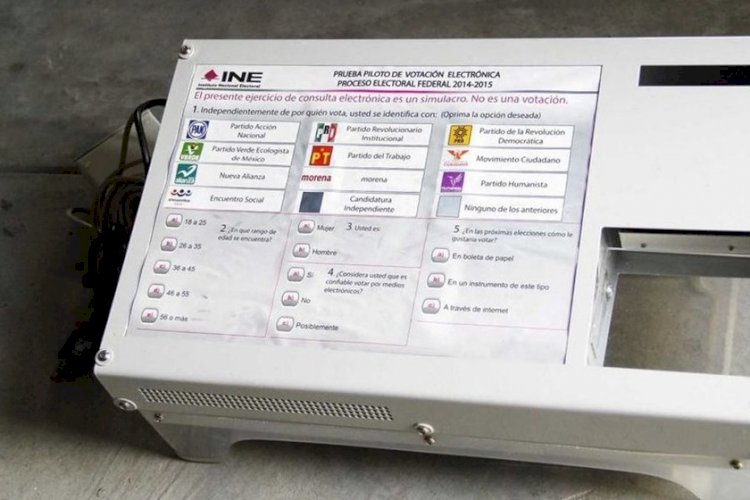 Se analiza el uso de urnas electrónicas para elección