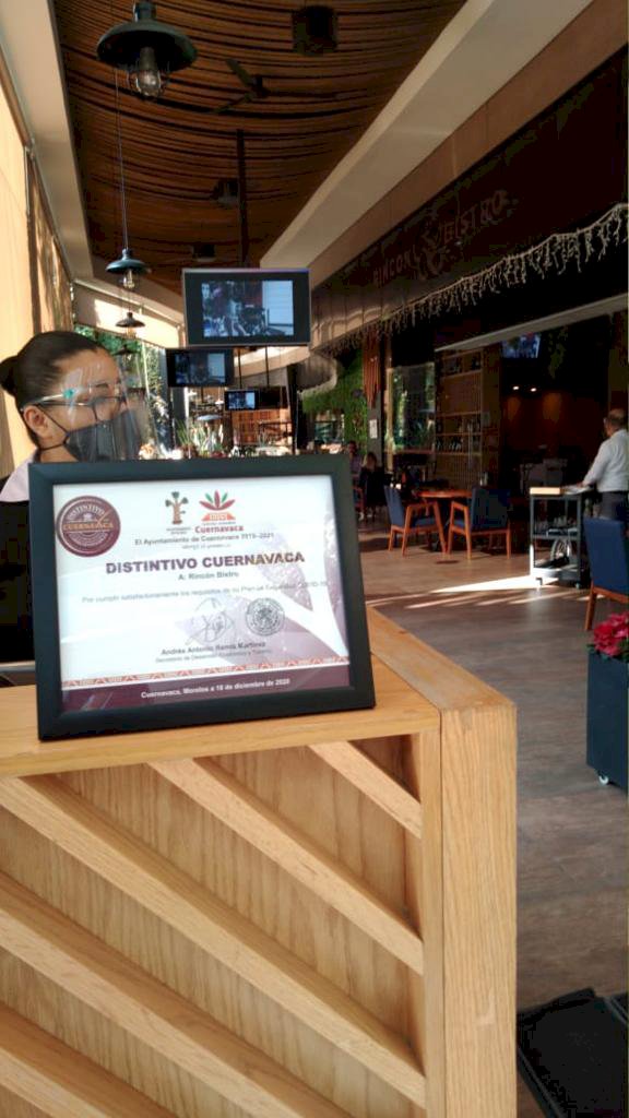 Restauranteros y hoteleros de la ciudad recibieron reconocimiento