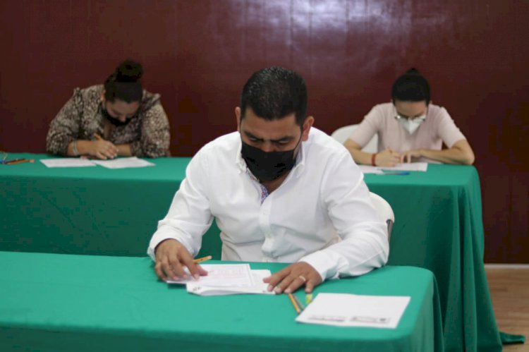 Aplica PRI Morelos examenes a  aspirantes a diputaciones federales