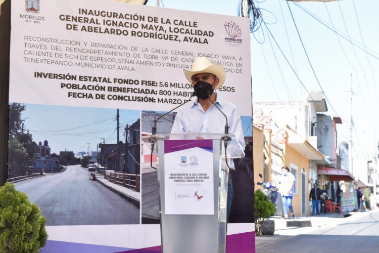 Entregó gobierno del estado obra para educación y carreteras en Ayala