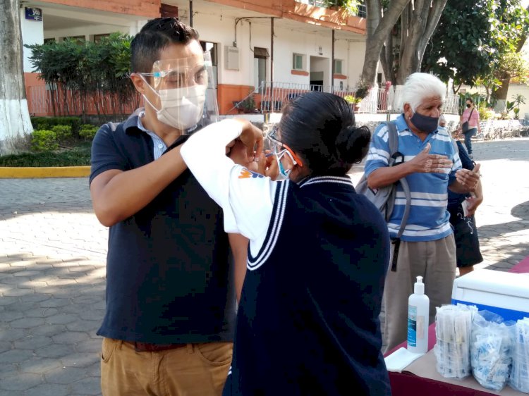 También hoy comenzó la vacunación en Cuernavaca