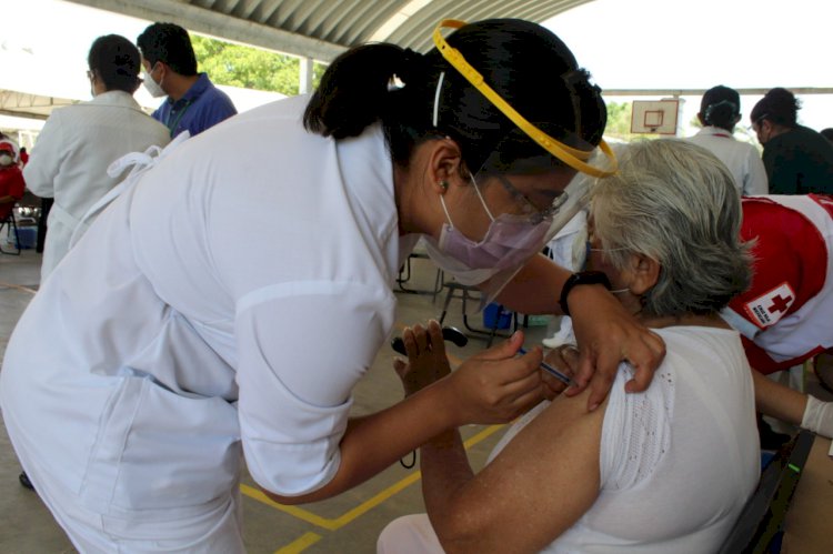 Arrancó este jueves Santo la vacunación en Amacuzac