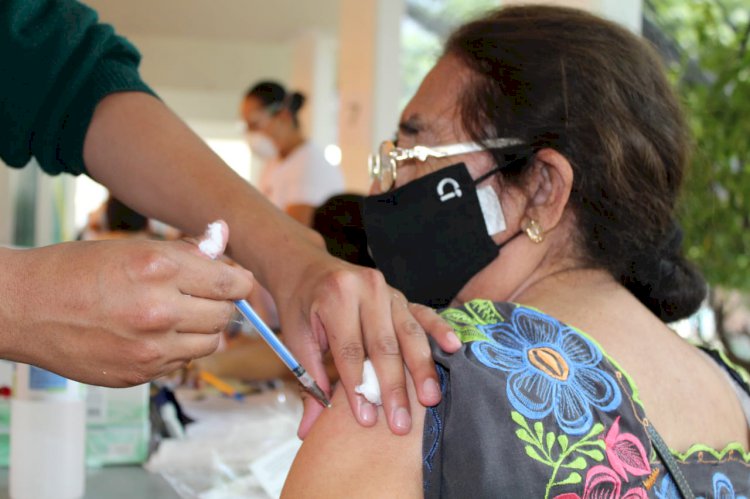 Acabaron ya primeras dosis contra covid para adultos mayores de Morelos