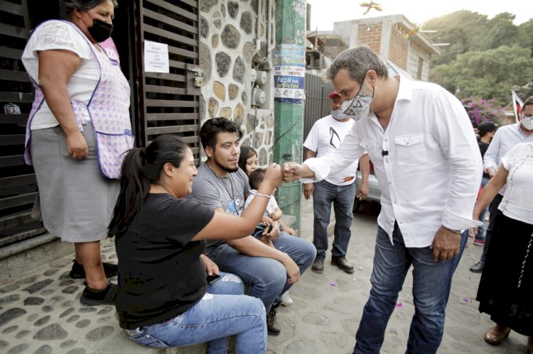 Ofrece Villalobos trabajo al lado de la gente de Santa María para lograr su bienestar