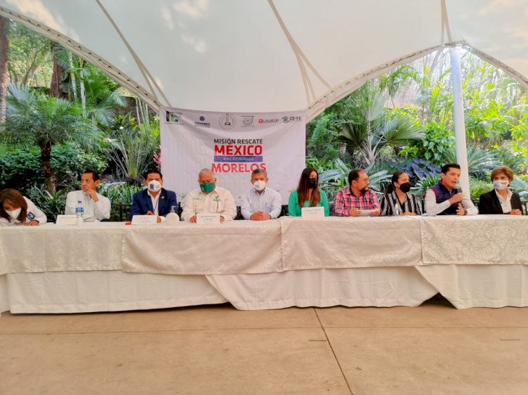 Firma Urióstegui compromiso por Cuernavaca con asociaciones civiles