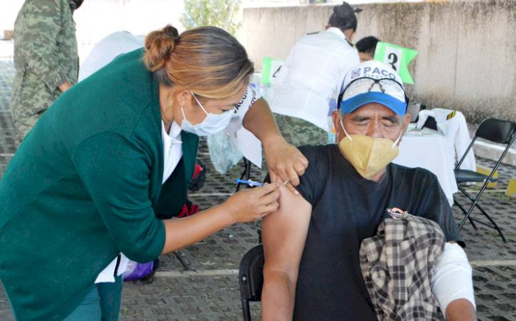 Sin problema, vacunas anticovid en Yecapixtla.