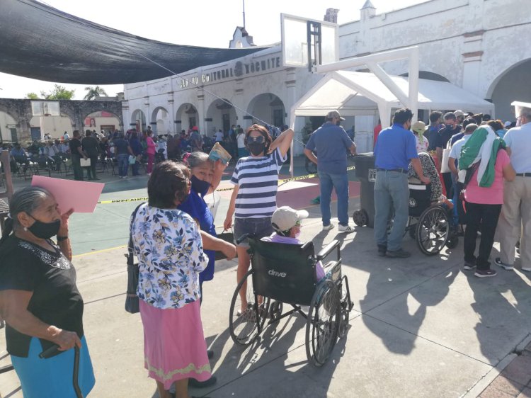 Amplio interés por vacuna en el último día en Xochitepec