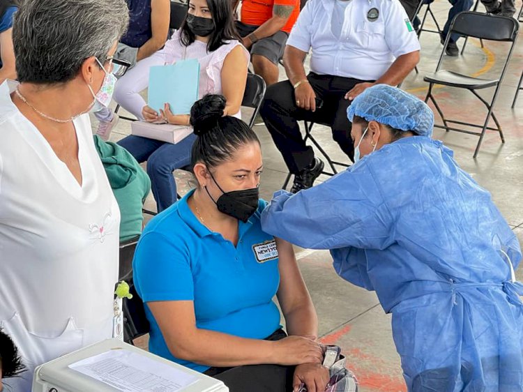 En Cuautla, se solicitó a patrones  permitir a empleados ir por vacuna