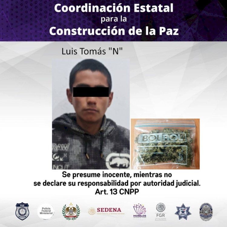 A este chavo lo agarraron en S. María Ahuacatitlán con presunta marihuana