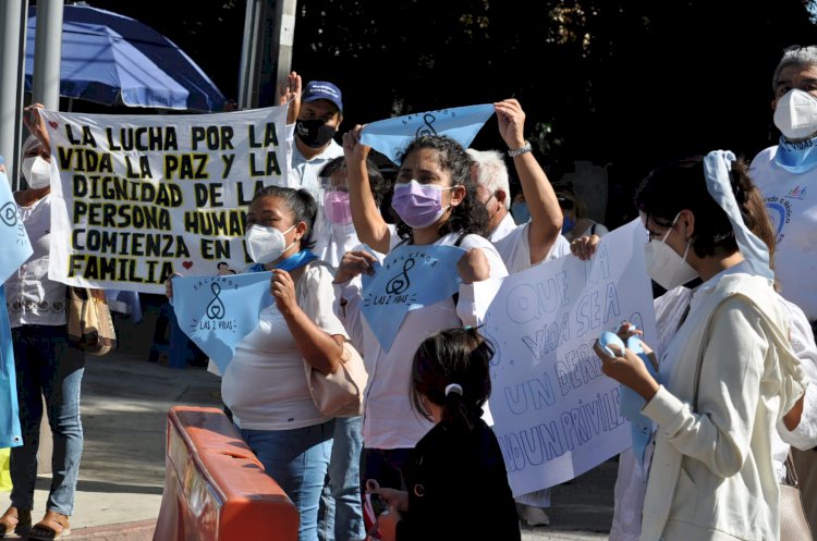 Integrantes de Provida exigen a diputados no despenalizar aborto