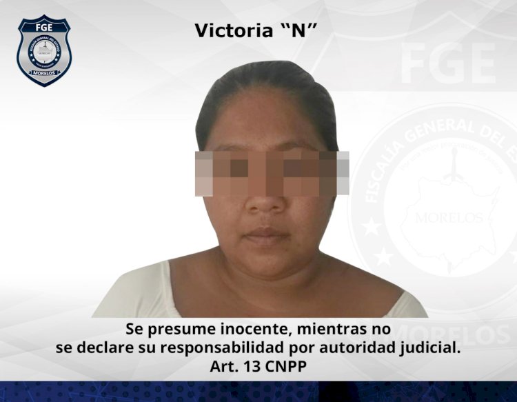 Mujer detenida por presunto intento  de homicidio con botella y machete