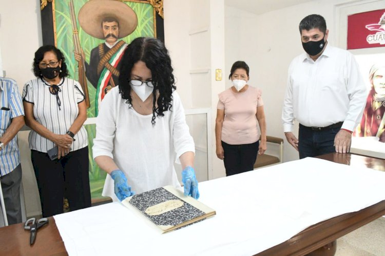 Traslada INAH a la CDMX el libro  con acta de defunción de Zapata