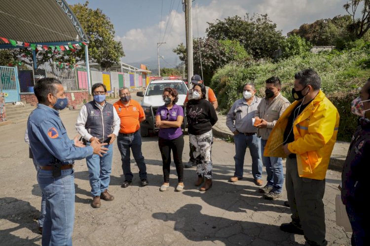 Supervisan rutas de evacuación en la zona del Popocatépetl