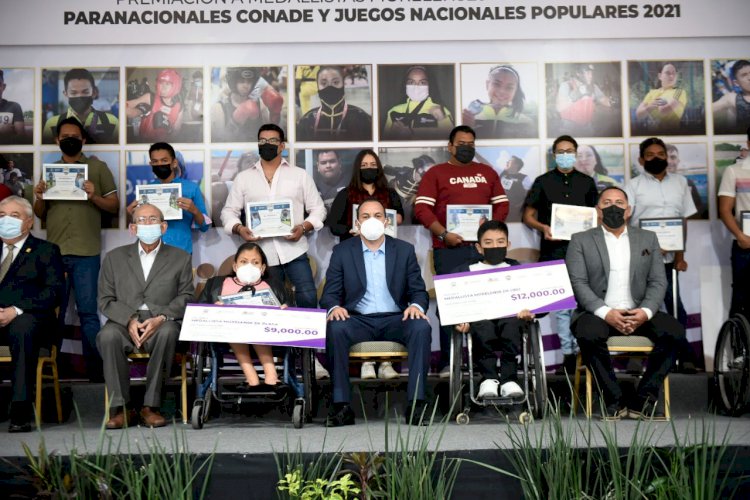 Reconoce C. Blanco a medallistas de juegos Paranacionales y Nacionales Populares