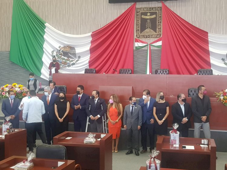 Entrega Congreso presea Emiliano Zapata Salazar al merito migrante 2021
