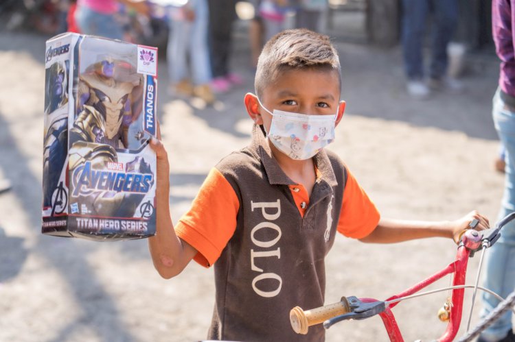 Realiza gobierno estatal entrega de juguetes a niñas y niños de Morelos