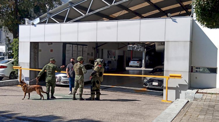 Se atendió amenaza de bomba en  una agencia automotriz; fue falsa