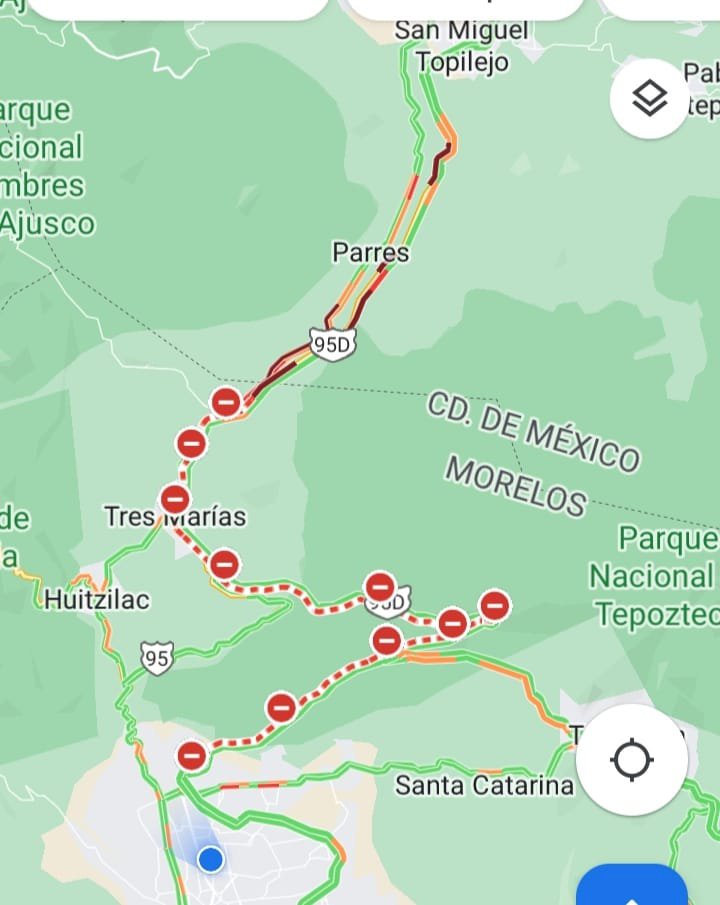 Caos en carretera y autopista México-Cuernavaca por bloqueo, al iniciar puente