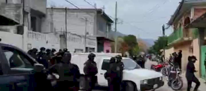 Gresca en Xalostoc, Ayala, con policía retenido, tras detención de ladrón