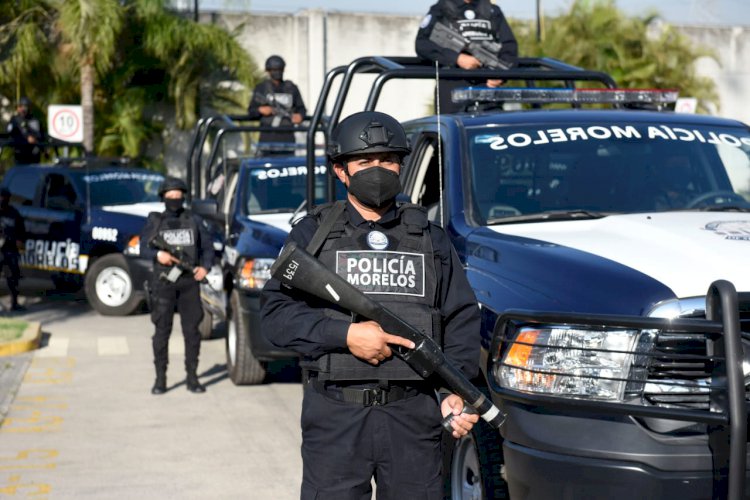 Entregó Cuauhtémoc Blanco patrullas y «kits» de seguridad a la CES