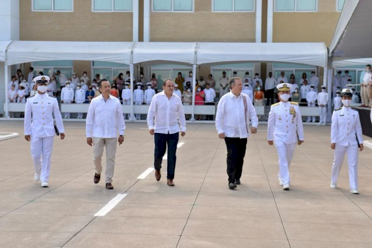 Asiste Cuauhtémoc Blanco a ceremonia del 108 aniversario de la defensa patriótica de Veracruz