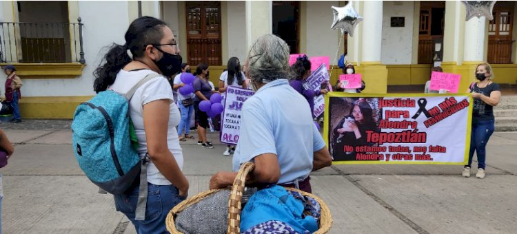 Marchan en Tepoztlán; exigen  justicia y reabrir caso Alondra