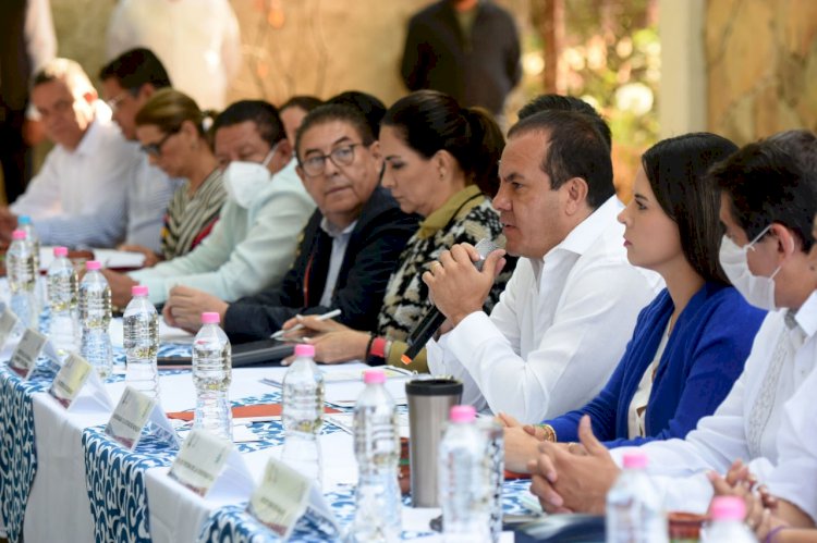 Cuauhtémoc Blanco ofrece su respaldo con obras a Hueyapan