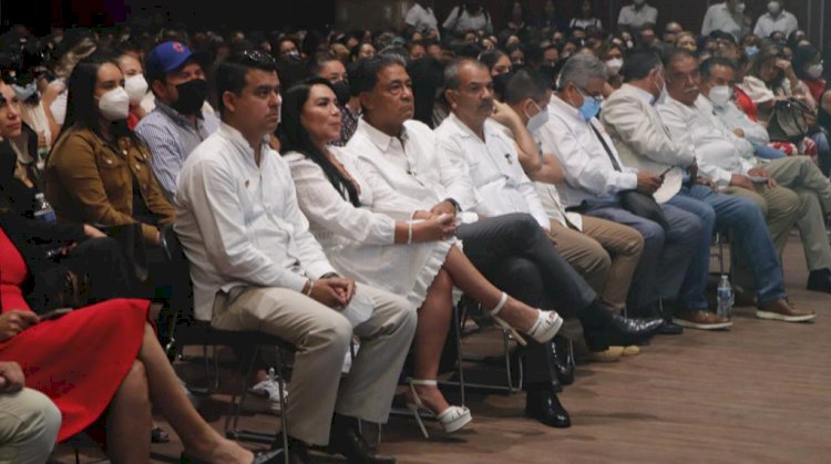 Festeja el SNTE a las  maestras en Morelos