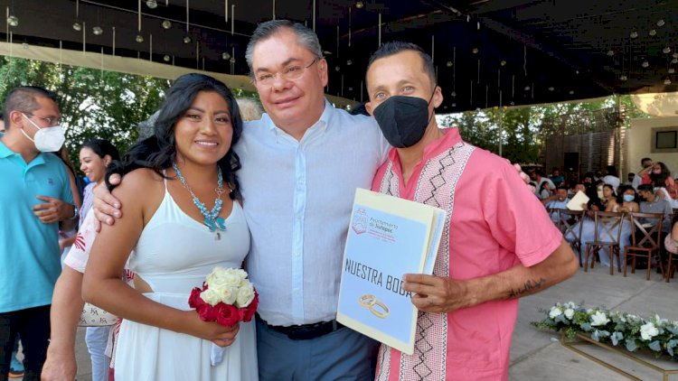 En Jiutepec, 140 parejas contrajeron nupcias de manera gratuita ayer