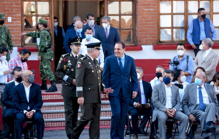 Dio C. Blanco bienvenida a  nuevo jefe de 24 Zona Militar