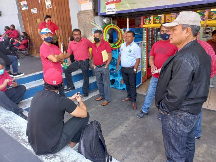 Hacen brazos caídos trabajadores de Telmex en Morelos
