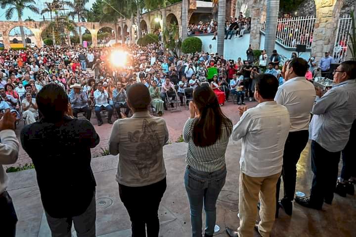 Inauguró Cuauhtémoc Blanco feria patronal de Tehuixtla